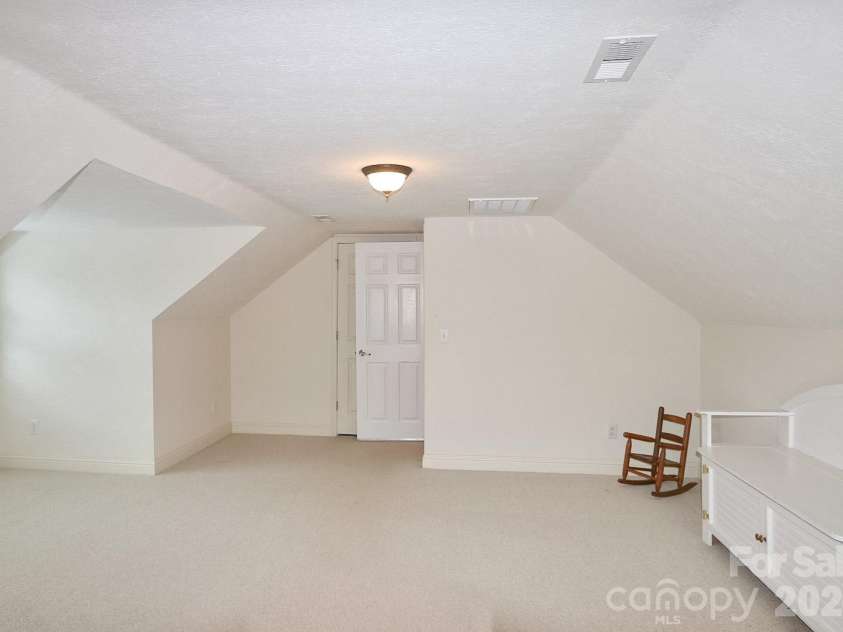 3127 Yorkshire Lane, Boonville, NC 27011.  MLS# CAR4385114, YatesRealty ID 26348. 