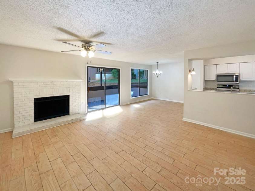 7116 Winery Lane, Charlotte, NC 28227.  MLS# CAR4248162, YatesRealty ID 26349. 