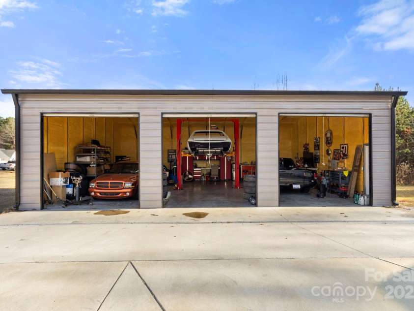 4290 Palmer Lloyd Road, Lancaster, SC 29720.  MLS# CAR4327704, YatesRealty ID 2635. 