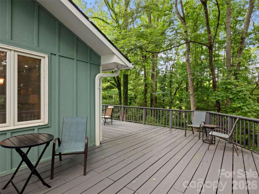 1 Glen Meadows Place, Arden, NC 28704.  MLS# CAR4386745, YatesRealty ID 26350. 