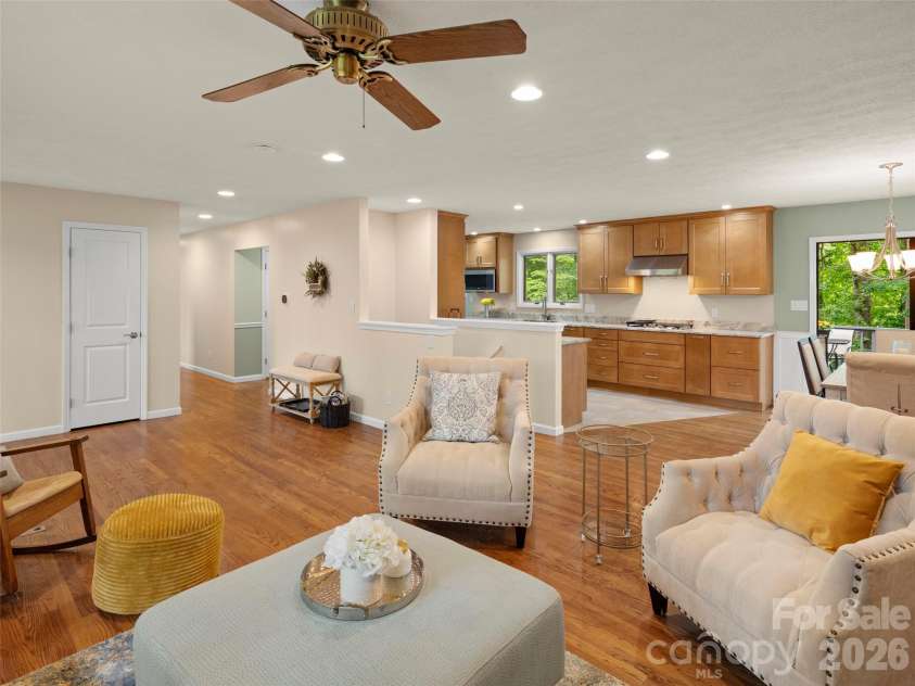 1 Glen Meadows Place, Arden, NC 28704.  MLS# CAR4386745, YatesRealty ID 26350. Easy flow in this open concept