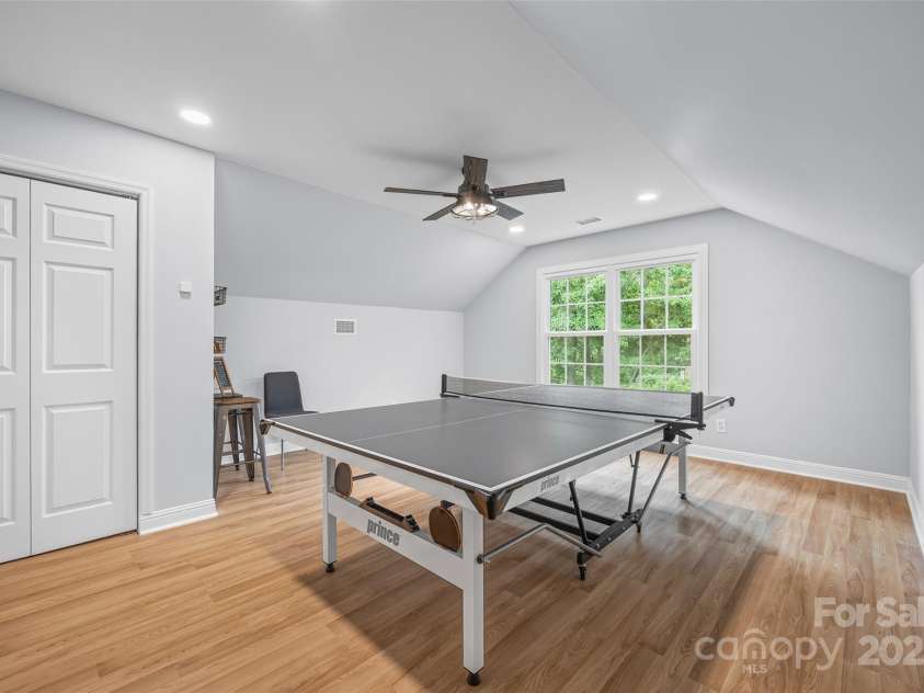 927 Cove Point Lane, Tega Cay, SC 29708.  MLS# CAR4267530, YatesRealty ID 26350. 3rd Floor