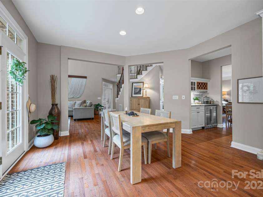 927 Cove Point Lane, Tega Cay, SC 29708.  MLS# CAR4267530, YatesRealty ID 26350. 