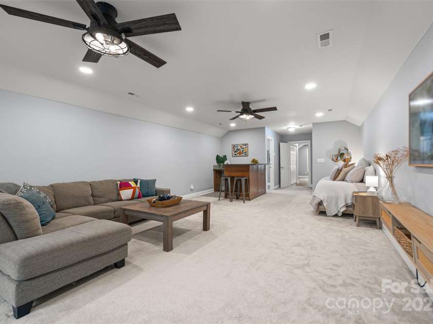 927 Cove Point Lane, Tega Cay, SC 29708.  MLS# CAR4267530, YatesRealty ID 26350. 