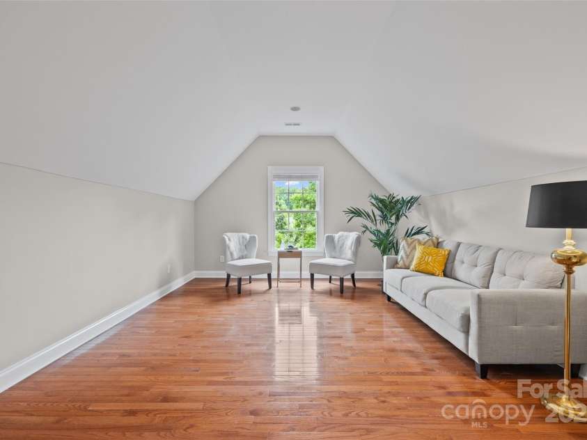 927 Cove Point Lane, Tega Cay, SC 29708.  MLS# CAR4267530, YatesRealty ID 26350. Primary Bdrm Sitting rm