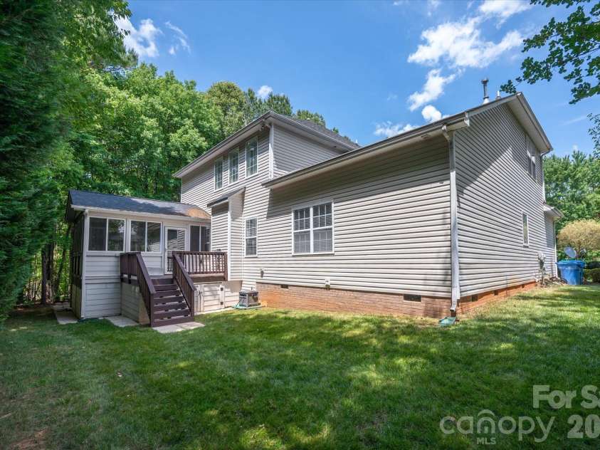 2504 Korbel Court, Waxhaw, NC 28173.  MLS# CAR4385252, YatesRealty ID 26351. 