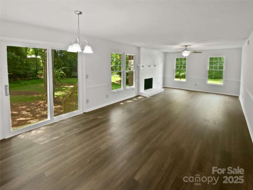 424 Mallard Drive, Pineville, NC 28134.  MLS# CAR4272609, YatesRealty ID 26351. 