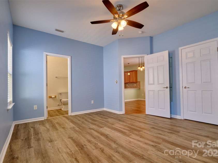5176 Crystal Lakes Drive, Rock Hill, SC 29732.  MLS# CAR4281097, YatesRealty ID 26352. Cooling blue color in primary
