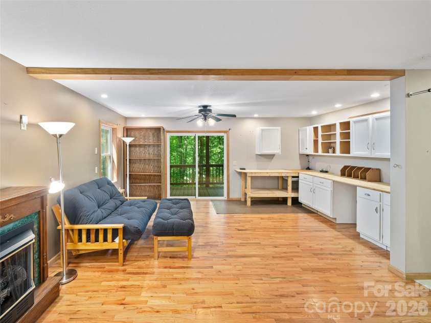 142 Wildflower Road, Spruce Pine, NC 28777.  MLS# CAR4384771, YatesRealty ID 26353. Family/Entertainment Room