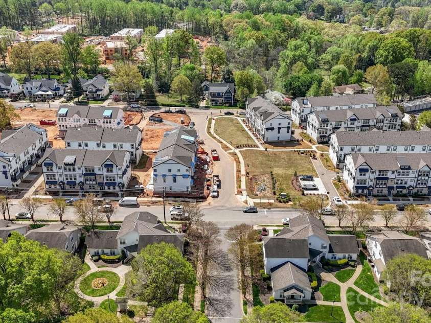 308 Catawba Avenue, Davidson, NC 28036.  MLS# CAR4259136, YatesRealty ID 26354. Parkside Commons Community Aerial View