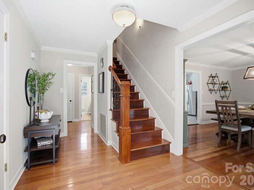 502 Camelot Drive, Salisbury, NC 28144.  MLS# CAR4381924, YatesRealty ID 26354. 