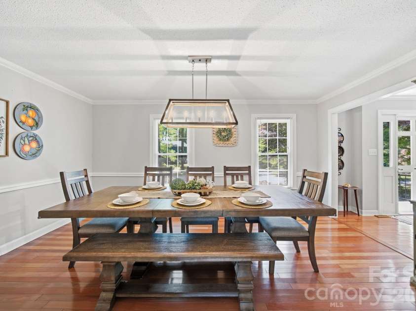 502 Camelot Drive, Salisbury, NC 28144.  MLS# CAR4381924, YatesRealty ID 26354. 