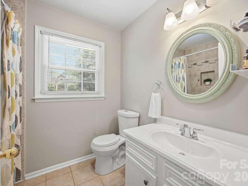 502 Camelot Drive, Salisbury, NC 28144.  MLS# CAR4381924, YatesRealty ID 26354. 