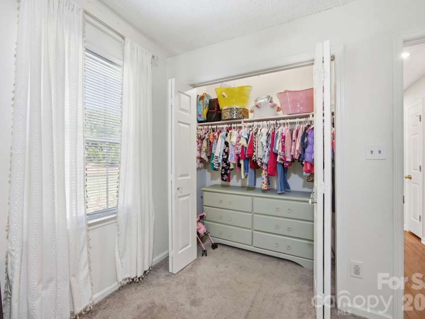502 Camelot Drive, Salisbury, NC 28144.  MLS# CAR4381924, YatesRealty ID 26354. 