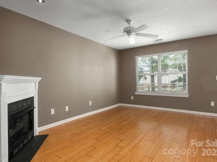 10613 Prairie Ridge Lane, Charlotte, NC 28213.  MLS# CAR4276111, YatesRealty ID 26355. 