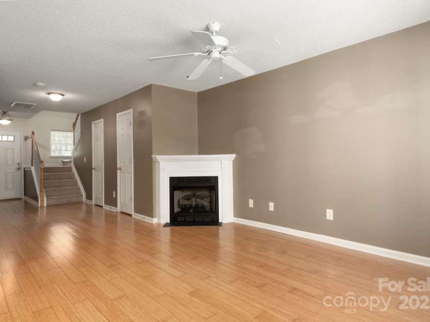 10613 Prairie Ridge Lane, Charlotte, NC 28213.  MLS# CAR4276111, YatesRealty ID 26355. 