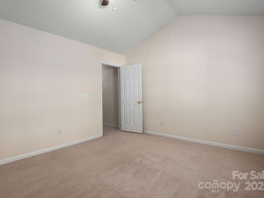 10613 Prairie Ridge Lane, Charlotte, NC 28213.  MLS# CAR4276111, YatesRealty ID 26355. 