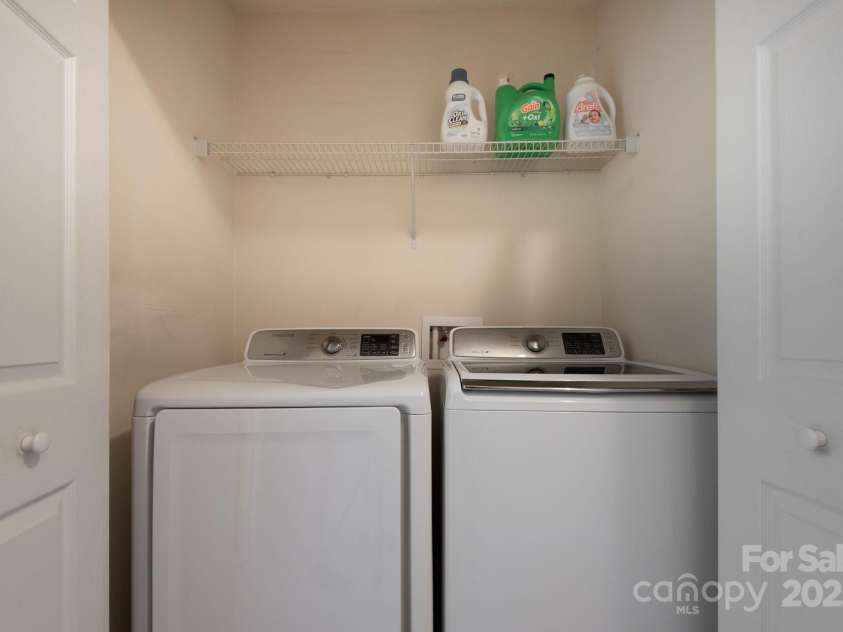 10613 Prairie Ridge Lane, Charlotte, NC 28213.  MLS# CAR4276111, YatesRealty ID 26355. 