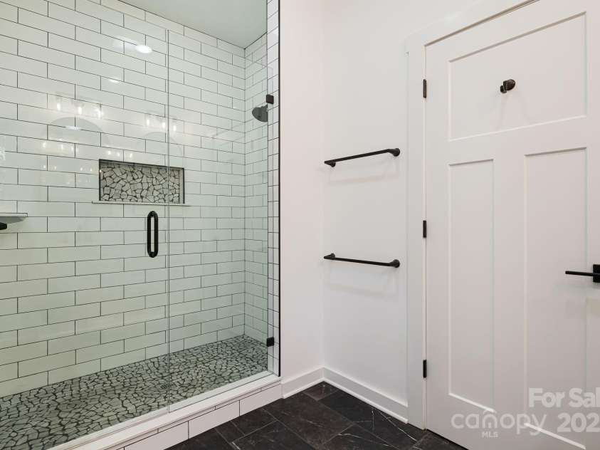 96 Sunset Ridge Drive, Etowah, NC 28729.  MLS# CAR4269539, YatesRealty ID 26356. 