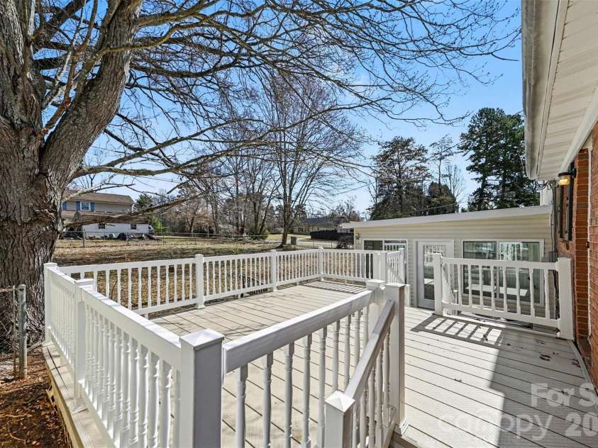 1140 Fieldstone Road, Mooresville, NC 28115.  MLS# CAR4347324, YatesRealty ID 26357. Deck