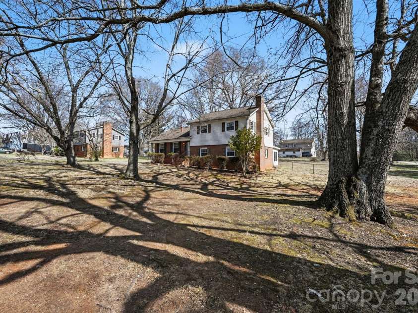 1140 Fieldstone Road, Mooresville, NC 28115.  MLS# CAR4347324, YatesRealty ID 26357. Front Side View