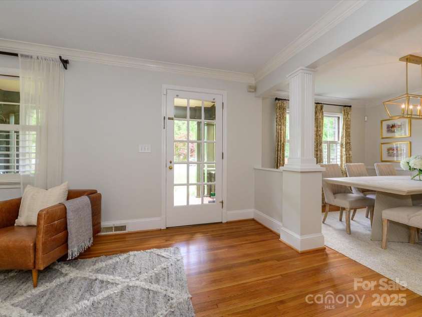 1596 Clayton Drive, Charlotte, NC 28203.  MLS# CAR4248323, YatesRealty ID 26357. 