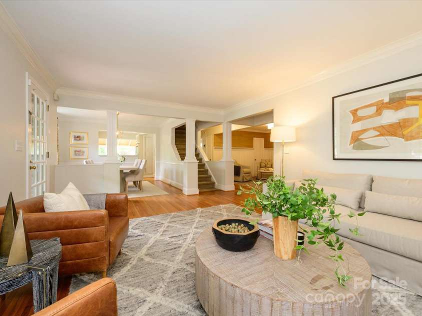 1596 Clayton Drive, Charlotte, NC 28203.  MLS# CAR4248323, YatesRealty ID 26357. 
