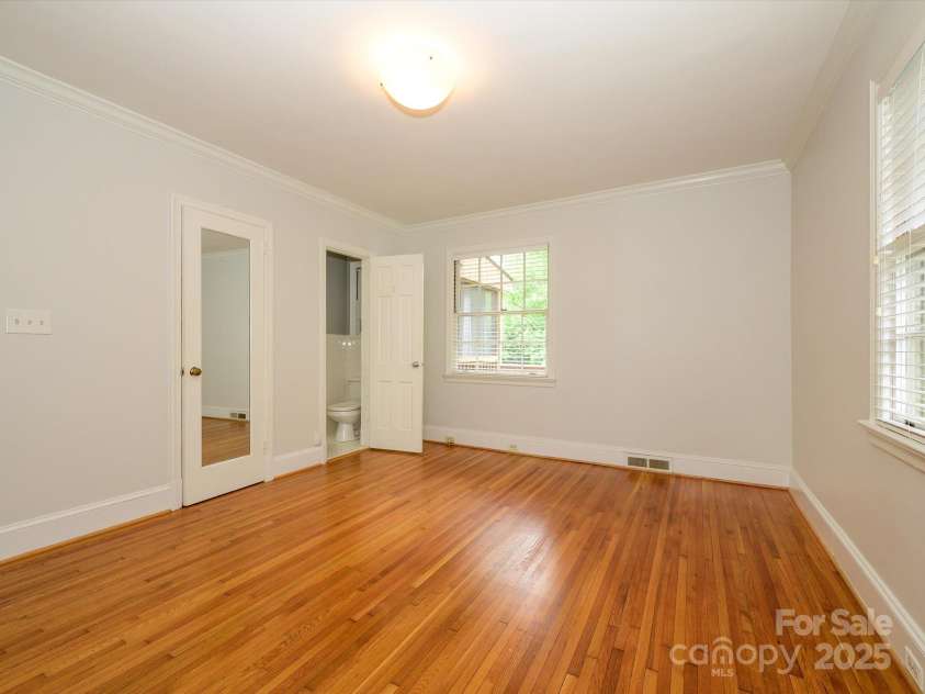 1596 Clayton Drive, Charlotte, NC 28203.  MLS# CAR4248323, YatesRealty ID 26357. 