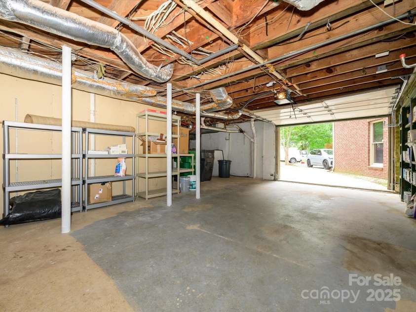 1596 Clayton Drive, Charlotte, NC 28203.  MLS# CAR4248323, YatesRealty ID 26357. 