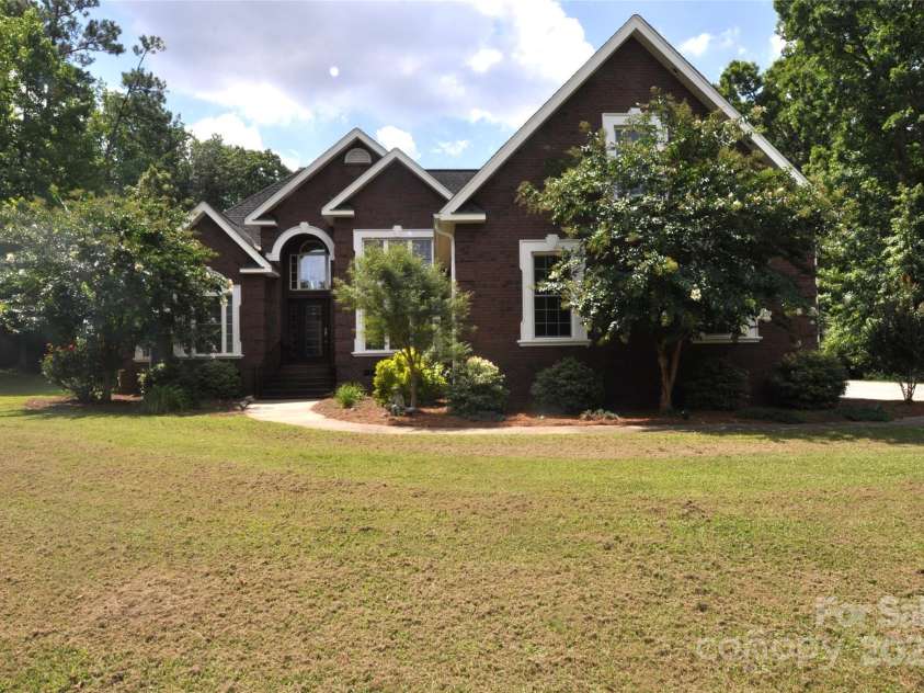 2937 Lakeshore Drive, Chester, SC 29706.  MLS# CAR4276976, YatesRealty ID 26358. 