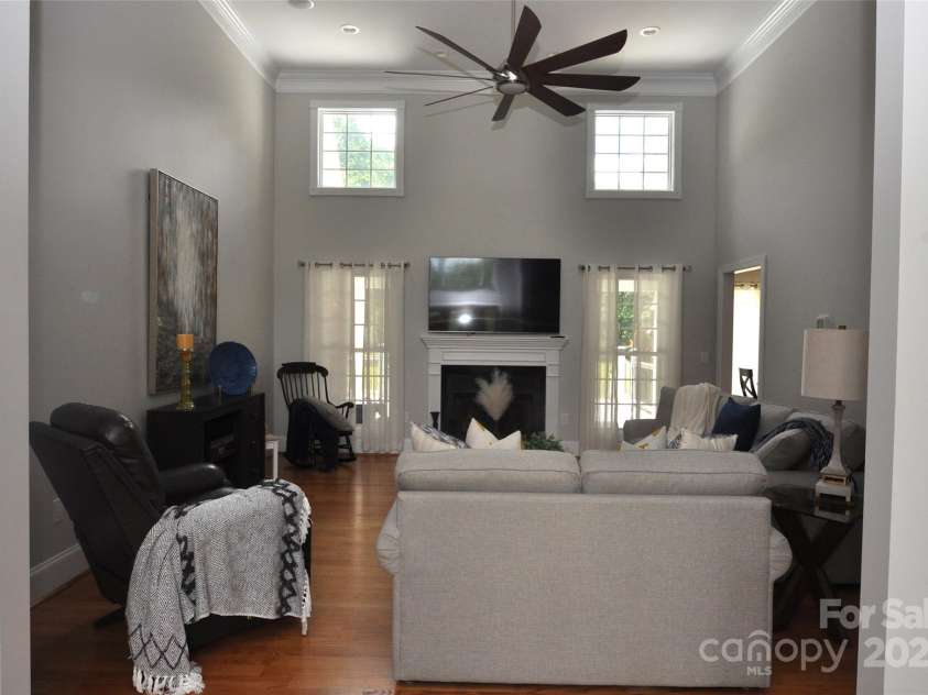 2937 Lakeshore Drive, Chester, SC 29706.  MLS# CAR4276976, YatesRealty ID 26358. 