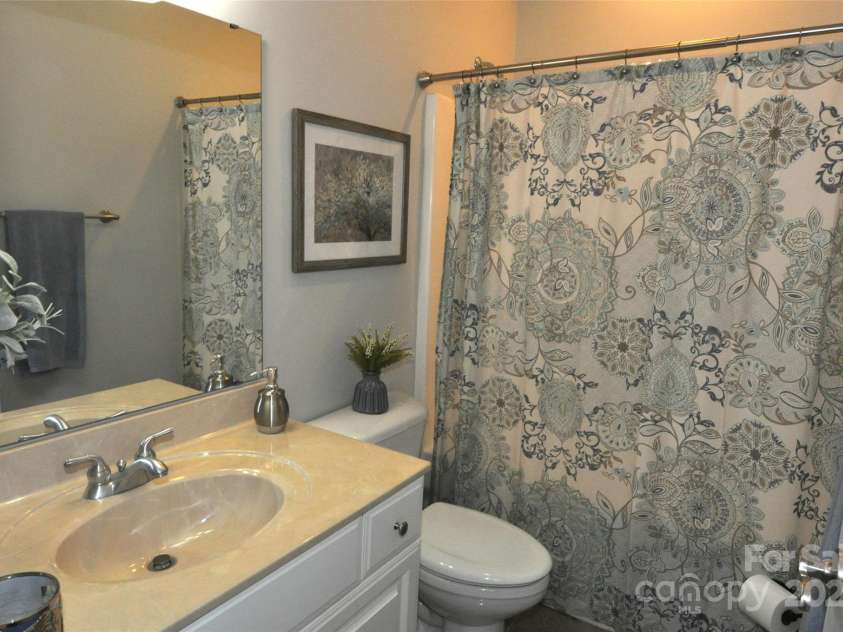 2937 Lakeshore Drive, Chester, SC 29706.  MLS# CAR4276976, YatesRealty ID 26358. 