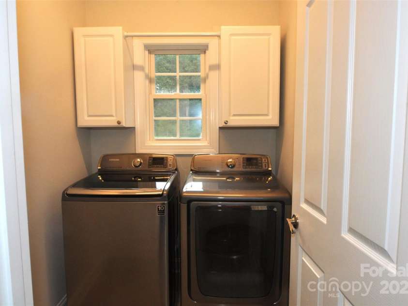 2937 Lakeshore Drive, Chester, SC 29706.  MLS# CAR4276976, YatesRealty ID 26358. 