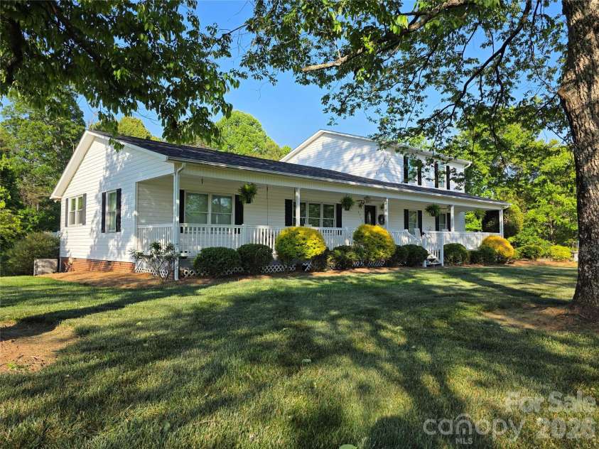 6560 Sherrills Ford Road, Catawba, NC 28609.  MLS# CAR4374580, YatesRealty ID 26358. 