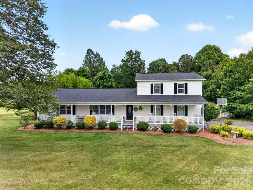 6560 Sherrills Ford Road, Catawba, NC 28609.  MLS# CAR4374580, YatesRealty ID 26358. 