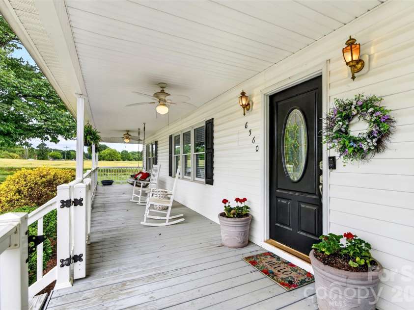 6560 Sherrills Ford Road, Catawba, NC 28609.  MLS# CAR4374580, YatesRealty ID 26358. 