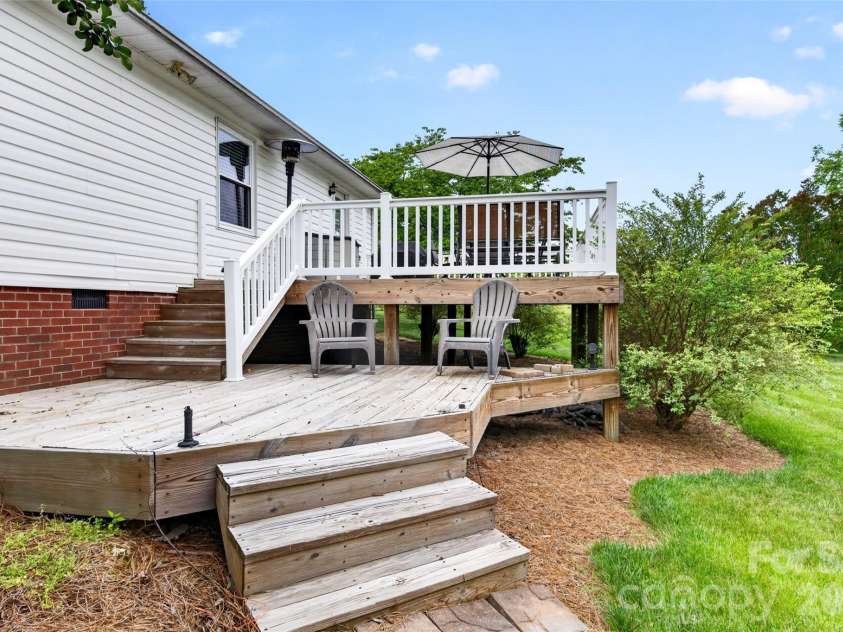 6560 Sherrills Ford Road, Catawba, NC 28609.  MLS# CAR4374580, YatesRealty ID 26358. 