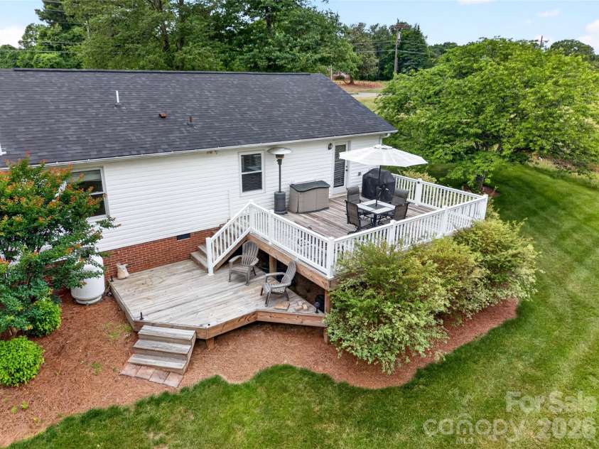 6560 Sherrills Ford Road, Catawba, NC 28609.  MLS# CAR4374580, YatesRealty ID 26358. 