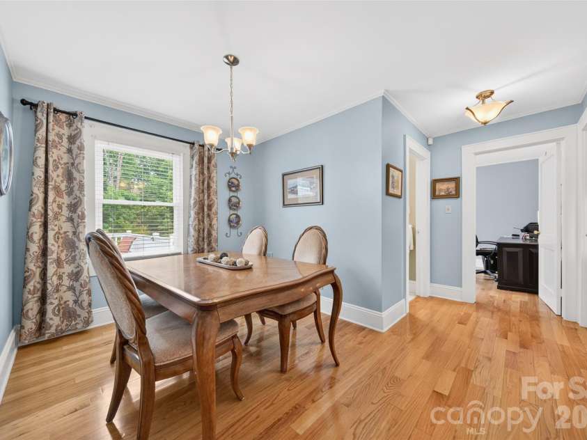 6560 Sherrills Ford Road, Catawba, NC 28609.  MLS# CAR4374580, YatesRealty ID 26358. 