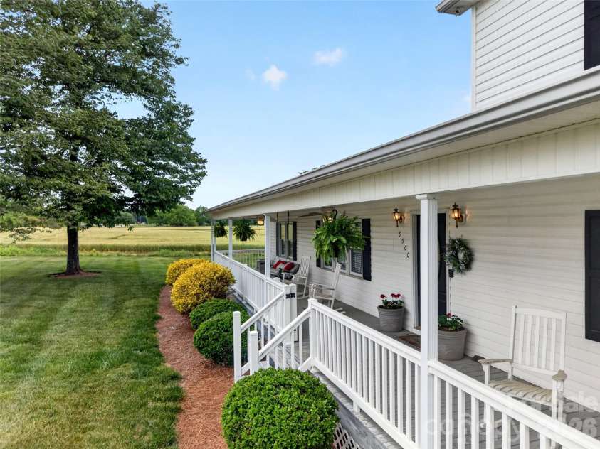 6560 Sherrills Ford Road, Catawba, NC 28609.  MLS# CAR4374580, YatesRealty ID 26358. 