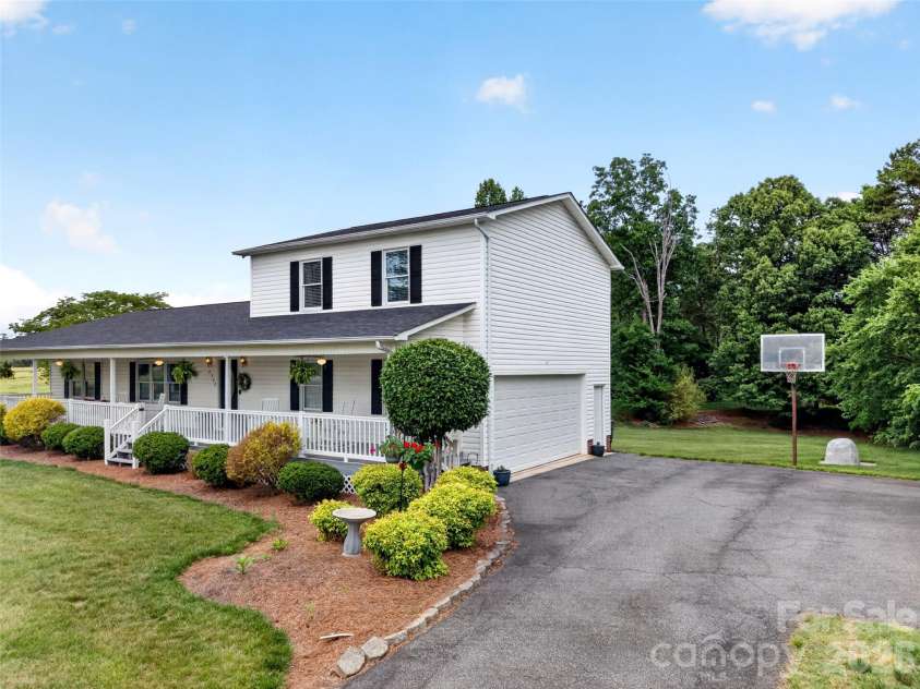 6560 Sherrills Ford Road, Catawba, NC 28609.  MLS# CAR4374580, YatesRealty ID 26358. 