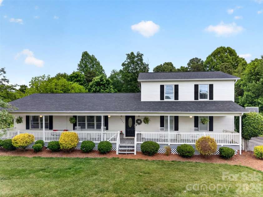 6560 Sherrills Ford Road, Catawba, NC 28609.  MLS# CAR4374580, YatesRealty ID 26358. 