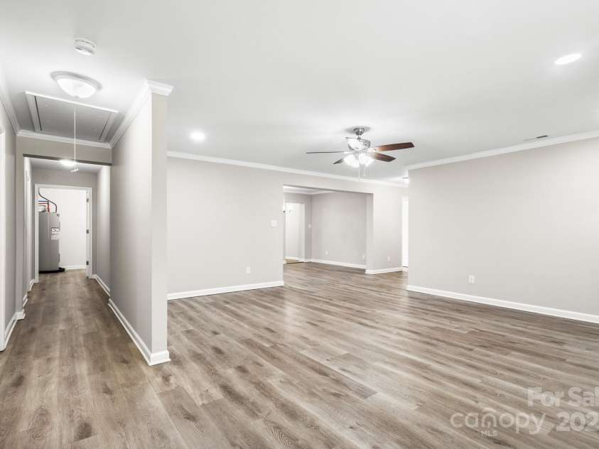 2376 US 321 Highway, Newton, NC 28658.  MLS# CAR4256416, YatesRealty ID 26359. 