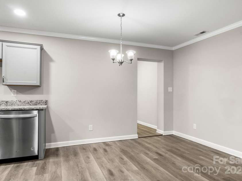 2376 US 321 Highway, Newton, NC 28658.  MLS# CAR4256416, YatesRealty ID 26359. 