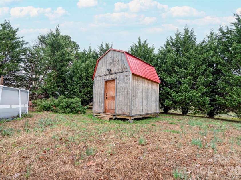 111 Hicks Road, Grover, NC 28073.  MLS# CAR4352478, YatesRealty ID 2636. 