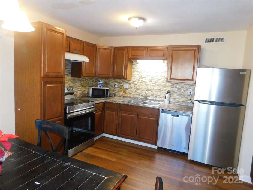 1695 Hunters Trail, Rock Hill, SC 29732.  MLS# CAR4326188, YatesRealty ID 2636. 