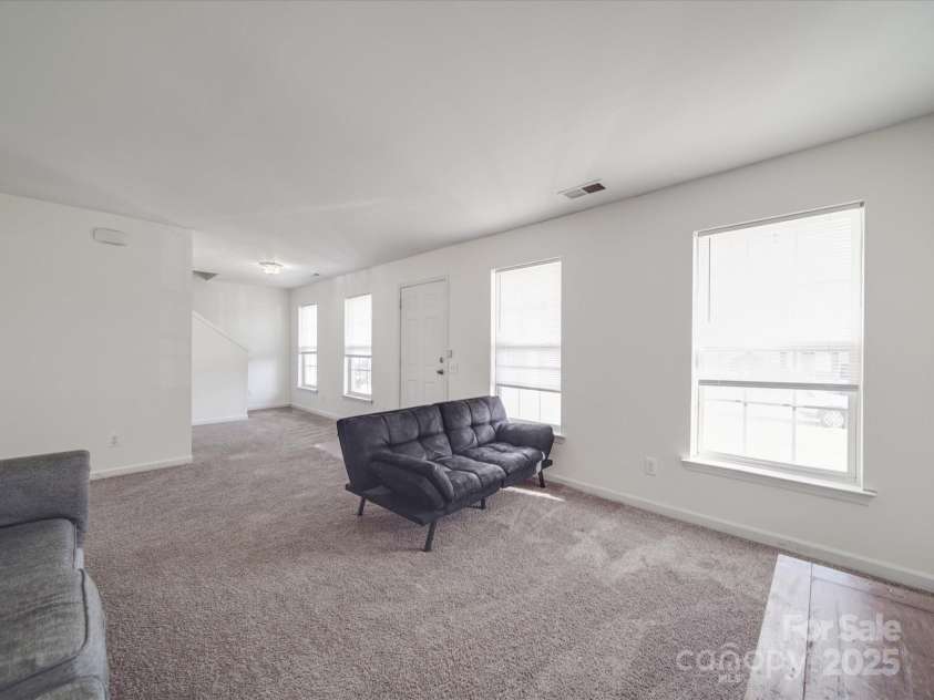 5414 Peachwood Drive, Charlotte, NC 28216.  MLS# CAR4231512, YatesRealty ID 2636. 