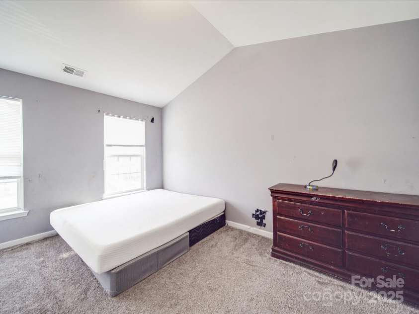 5414 Peachwood Drive, Charlotte, NC 28216.  MLS# CAR4231512, YatesRealty ID 2636. 