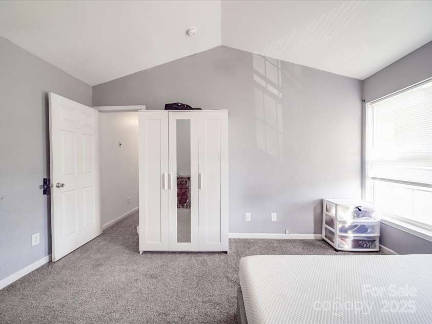 5414 Peachwood Drive, Charlotte, NC 28216.  MLS# CAR4231512, YatesRealty ID 2636. 