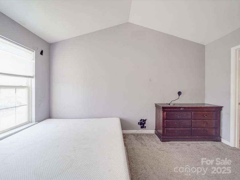 5414 Peachwood Drive, Charlotte, NC 28216.  MLS# CAR4231512, YatesRealty ID 2636. 